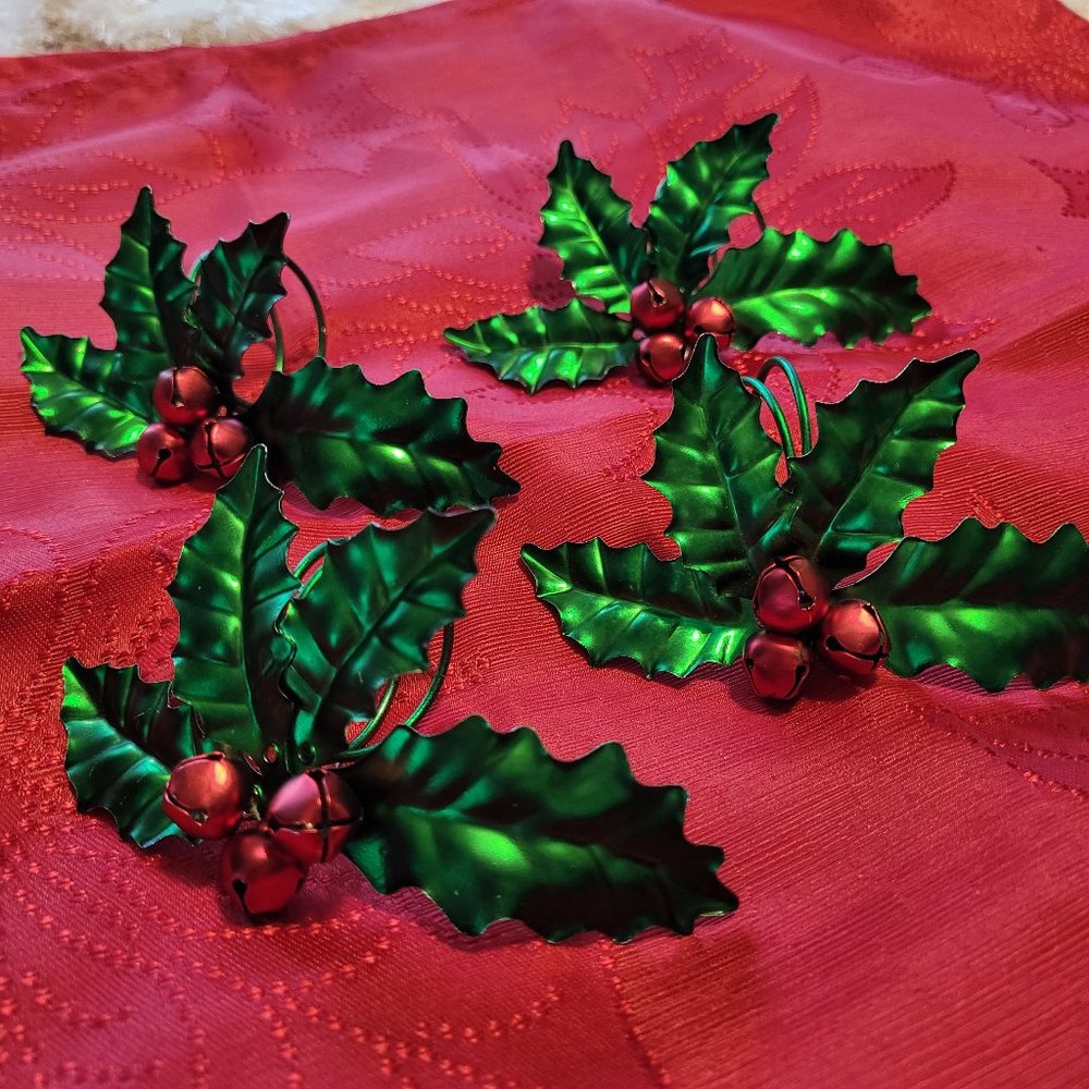 Vintage Estate Christmas Leaves Berries Napkin & Napkin Holder Set 4 Pcs Green